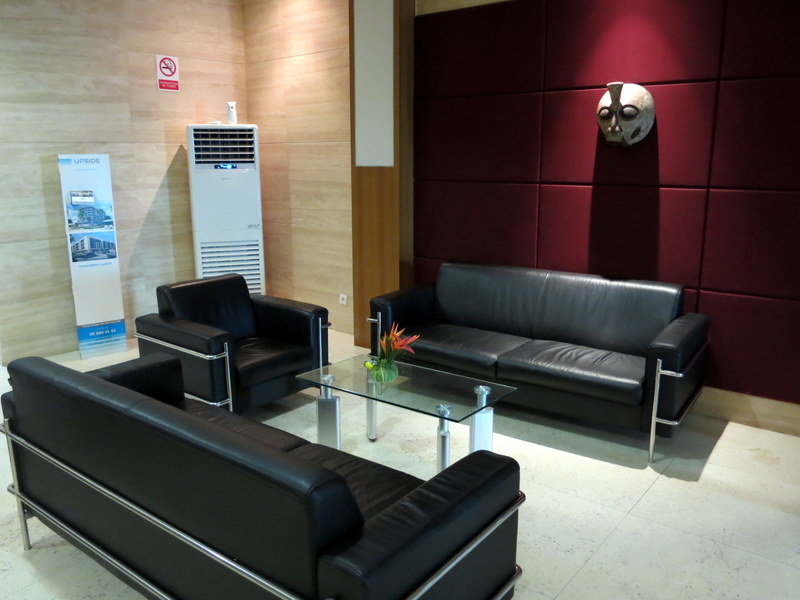 BZV Airport Lounge